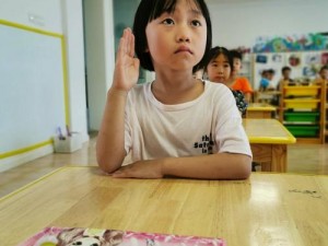 我与班花在教室脱裤子嗨视频：带来极致体验的神器