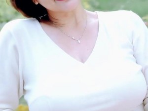 大陆熟妇丰满多毛xXXⅩ【大陆熟妇丰满多毛 XXⅩ：探索成熟女性的魅力与风情】